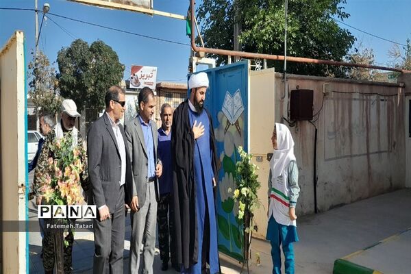 آیین «جشن شکوفه ها» در شهرستان بام و صفی آباد