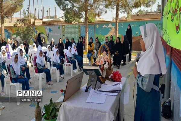 آیین «جشن شکوفه ها» در شهرستان بام و صفی آباد