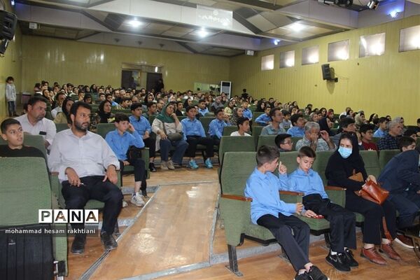 جشن جوانه‌ها ویژه پایه هفتم دبیرستان پسرانه شهید رجایی شهرستان بجنورد