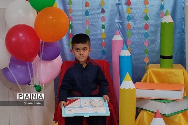جشن شکوفه‌ها در مدارس رودهن