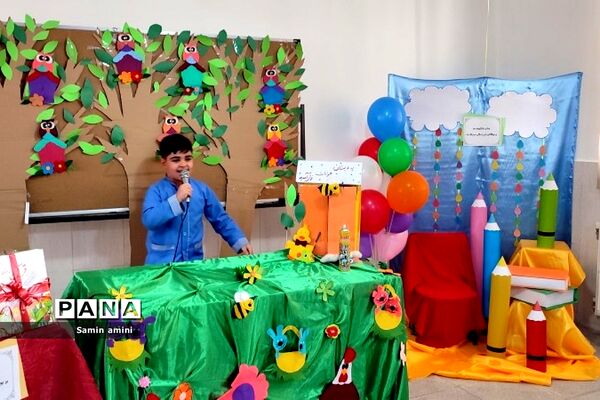 جشن شکوفه‌ها در مدارس رودهن