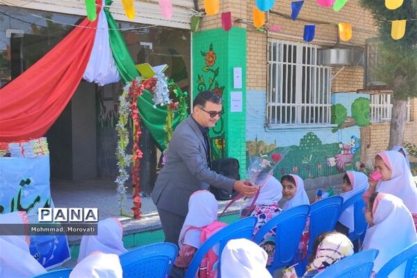 آیین جشن شکوفه‌ها در شهرستان مانه و سملقان