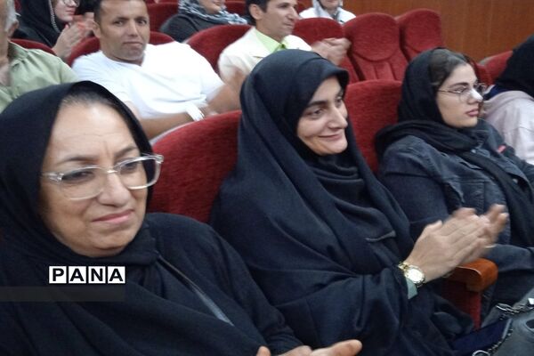 مراسم تقدیر از پرسنل  فوریت‌های پزشکی در روز اورژانس در محمودآباد