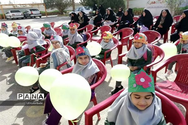 مراسم جشن شکوفه‌ها در مدارس ابرکوه