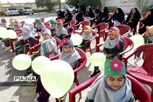 مراسم جشن شکوفه‌ها در مدارس ابرکوه