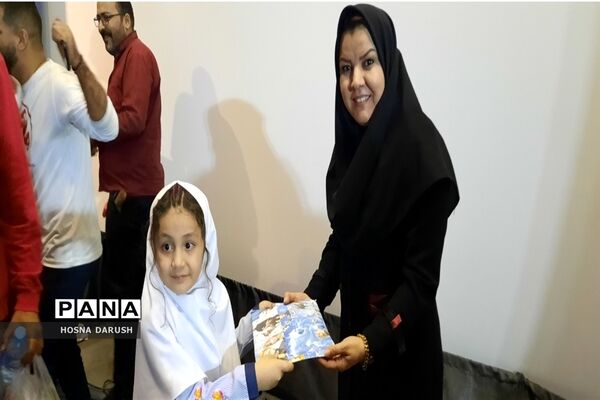 جشن شکوفه‌ها در دبستان شهدای فرهنگی ناحیه۷ مشهد مقدس