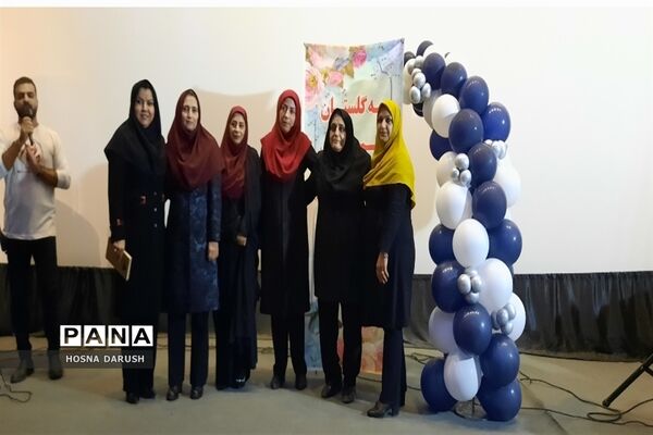 جشن شکوفه‌ها در دبستان شهدای فرهنگی ناحیه۷ مشهد مقدس