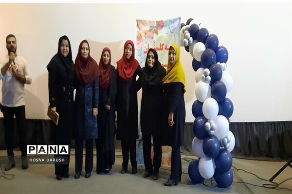 جشن شکوفه‌ها در دبستان شهدای فرهنگی ناحیه۷ مشهد مقدس