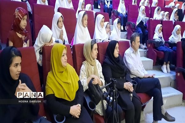 جشن شکوفه‌ها در دبستان شهدای فرهنگی ناحیه۷ مشهد مقدس