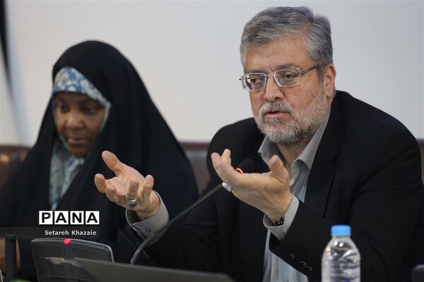 نشست هم اندیشی اولین جشنواره بین المللی رسانه خورشید