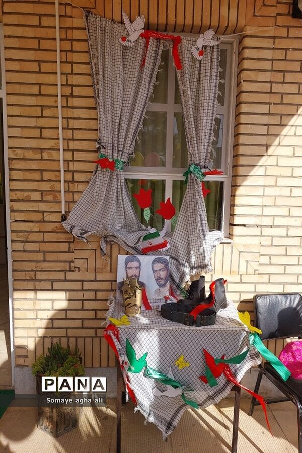 جشن شکوفه‌ها در دبستان تقی زاده نطنز
