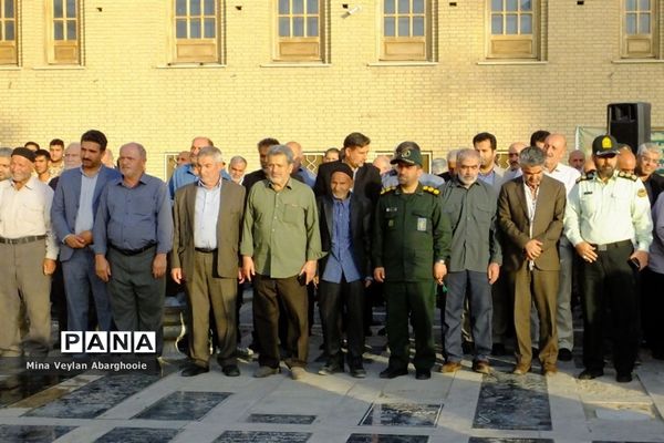 مزار شهدای گمنام شهرستان‌پیشوا گلباران شد