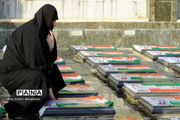 مزار شهدای گمنام شهرستان‌پیشوا گلباران شد