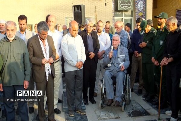 مزار شهدای گمنام شهرستان‌پیشوا گلباران شد