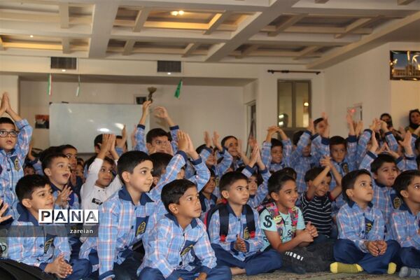 برگزاری جشن شکوفه‌ها در دبستان ولایت ۱ ناحیه ۲ یزد