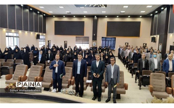 نقش بی‌بدیل مدیران مدارس در شناسایی و مقابله با عوامل تنش‌زا در میان دانش‌آموزان