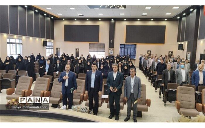نقش بی‌بدیل مدیران مدارس در شناسایی و مقابله با عوامل تنش‌زا در میان دانش‌آموزان