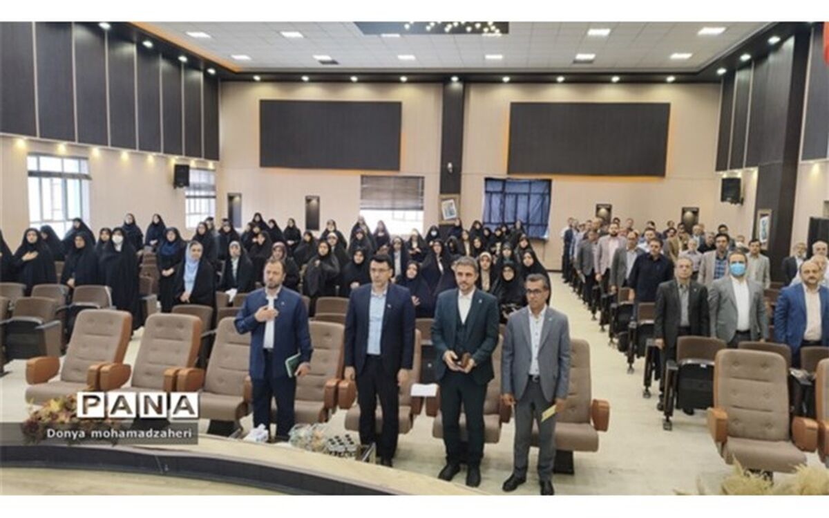 نقش بی‌بدیل مدیران مدارس در شناسایی و مقابله با عوامل تنش‌زا در میان دانش‌آموزان