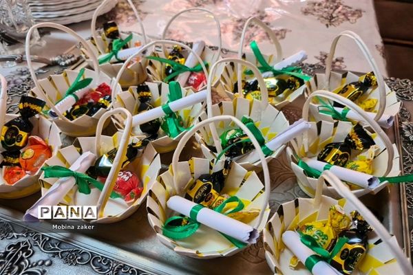 جشن سالروز آغاز امامت امام زمان در دبیرستان فرهنگ ۱۳