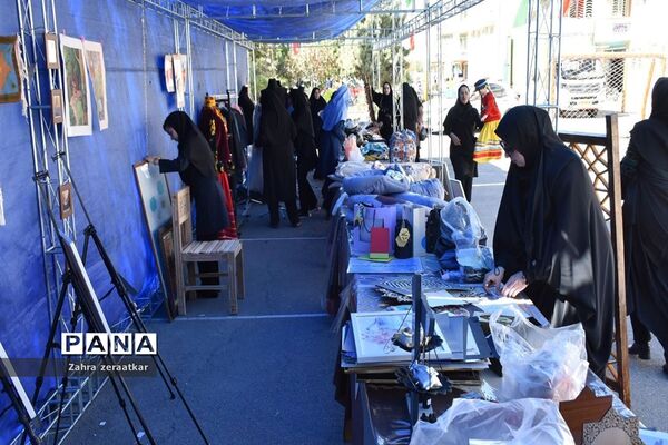 روز سوم آماده سازی هنرستان فاطمه زهرا ناحیه یک برای نواختن زنگ مهر