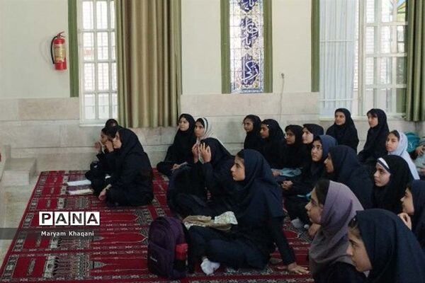 جشن جوانه‌ها ویژه دانش‌آموزان پایه هفتم دبیرستان پویش ناحیه ۳ شیراز