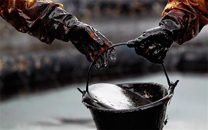 کاهش اندک قیمت نفت در بازارهای جهانی