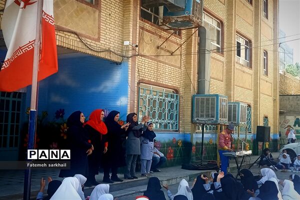 برگزاری جشن آغاز سال تحصیلی در مدرسه دخترانه ۱۷ شهریور شهرستان رباطکریم