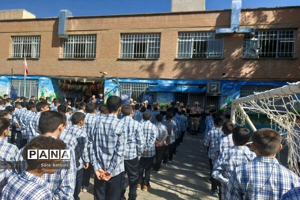 جشن بازگشایی مدارس در منطقه ۱۸