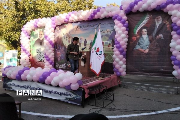 مراسم نواختن زنگ نمادین آغاز سال تحصیلی ۱۴۰۳-۱۴۰۲ در منطقه ۱۵