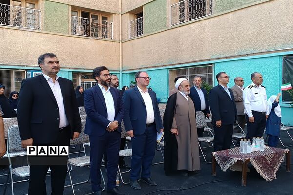 مراسم بازگشایی آغاز سال تحصیلی در مجتمع آموزشی تربیتی دخترانه متقین