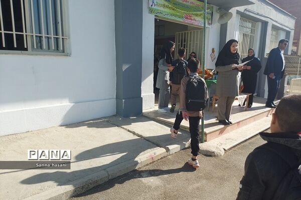 آیین بازگشایی ۳ مدرسه در رودهن همزمان با شروع سال تحصیلی جدید