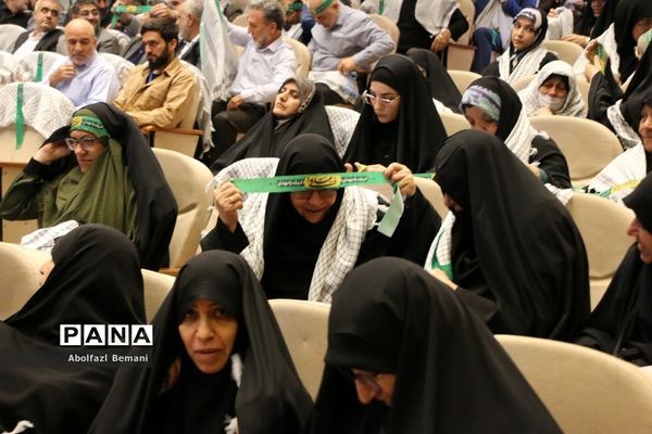 همایش سراسری تجلیل از پیشکسوتان جهاد و مقاومت در قم
