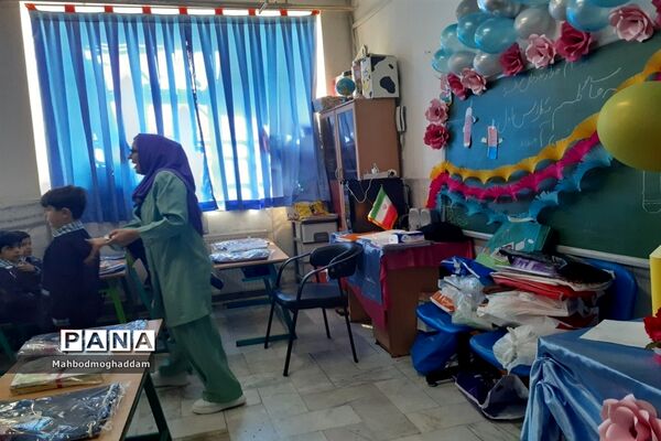 جشن آغاز سال تحصیلی جدید در دبستان احمد معینی منطقه ۱۳