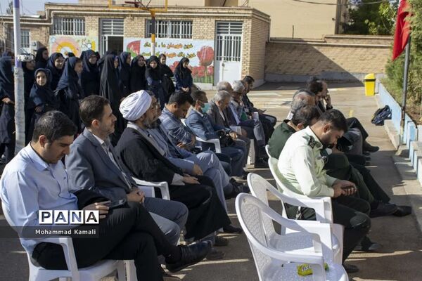 زنگ مهر و مقاومت در مدارس شهرستان محلات