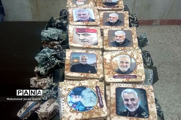 جشن دانش‌آموزان قبولی پایه هفتم در دبیرستان استعدادهای درخشان شهید بهشتی رودهن