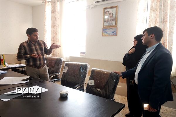 بازدید مدیرآموزش پرورش ناحیه چهارشیراز از مدارس در اولین روز مهرماه