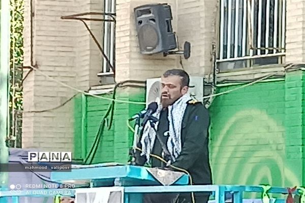 نواختن زنگ مهر ومقاومت در مدارس استان قزوین