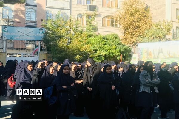 مراسم آغاز سال تحصیلی در دبیرستان شاهد ارض اقدس