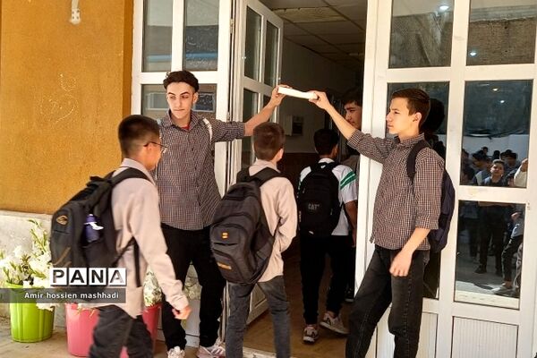 آیین بازگشایی در مدارس پسرانه رودهن