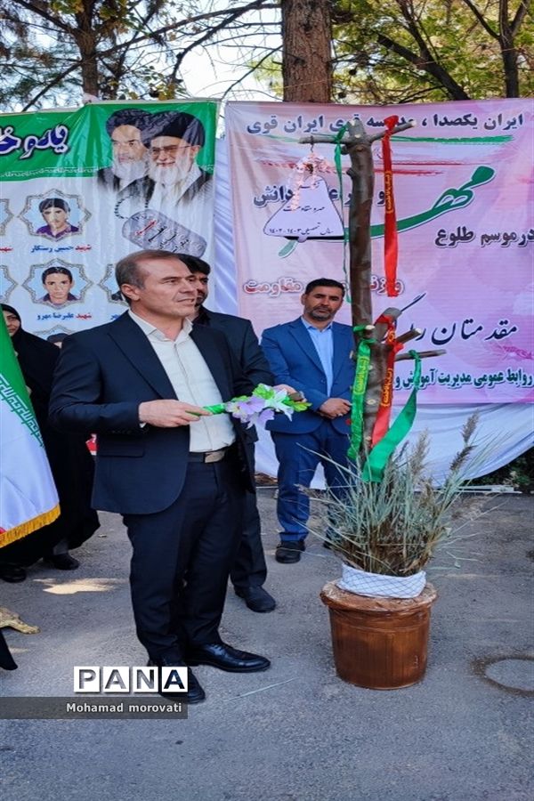 آیین نواختن زنگ مهر و مقاومت در شهرستان مانه و سملقان