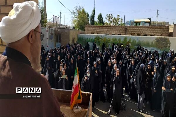 نواخته شدن زنگ  «مهر، ایثار و مقاومت» در شهر جعفریه قم