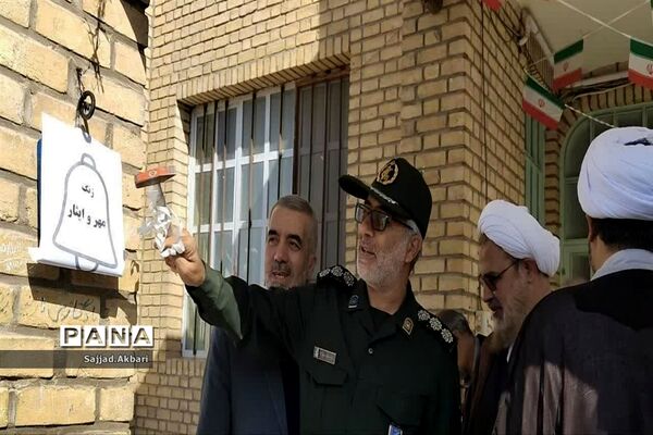 نواخته شدن زنگ  «مهر، ایثار و مقاومت» در شهر جعفریه قم