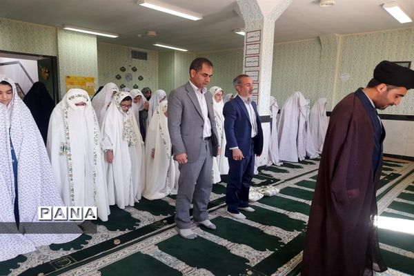 آیین نواختن زنگ مهر و مقاومت در شهرستان بام و صفی آباد