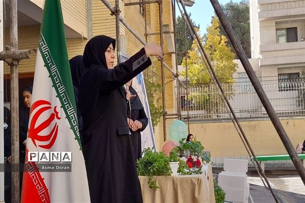 شروع سال تحصیلی جدید در دبیرستان حضرت زینب(س)