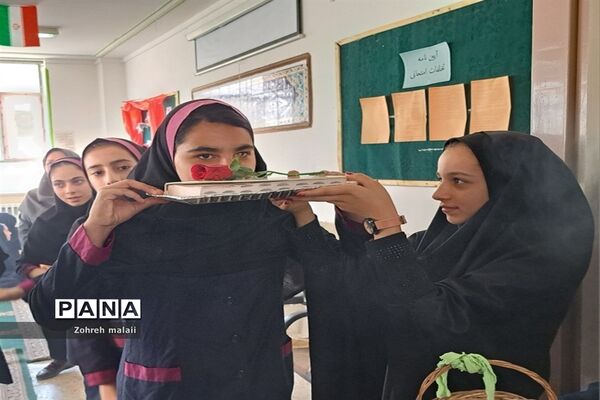 طنین  زنگ ایثار و مقاومت در مدارس شهرستان اقلید