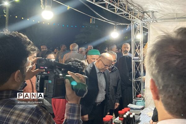 اولین جشنواره تجربه‌ محور برداشت خرما روستای حاجی آباد زرین شهرستان اردکان