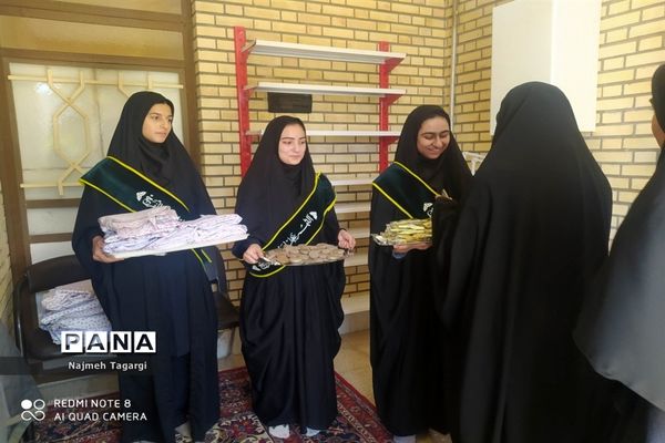 نواختن زنگ نماز در دبیرستان نمونه دولتی آمنه