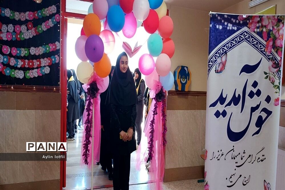 آیین بازگشایی مدارس در دبیرستان دخترانه خوارزمی شهرستان رباط‌کریم