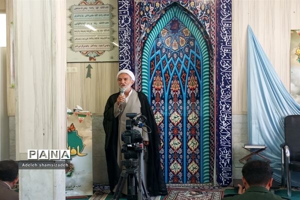 اقامه نماز ظهر و عصر توسط نماینده ولی فقیه و امام جمعه مشهد مقدس در آغاز سال تحصیلی در دبیرستان شاهد فاطمیه