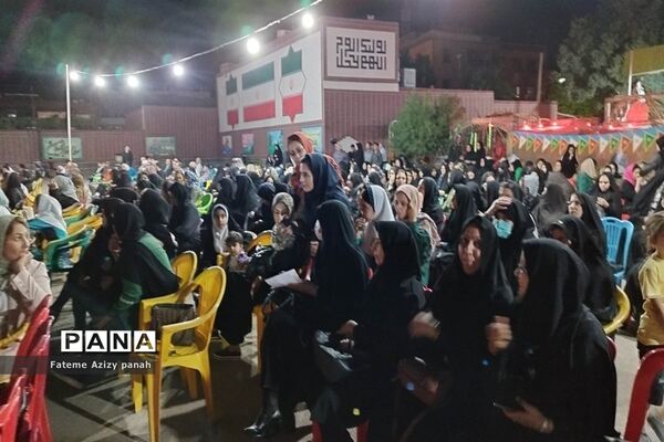 برگزاری یادواره شهدا در مدارس آباده